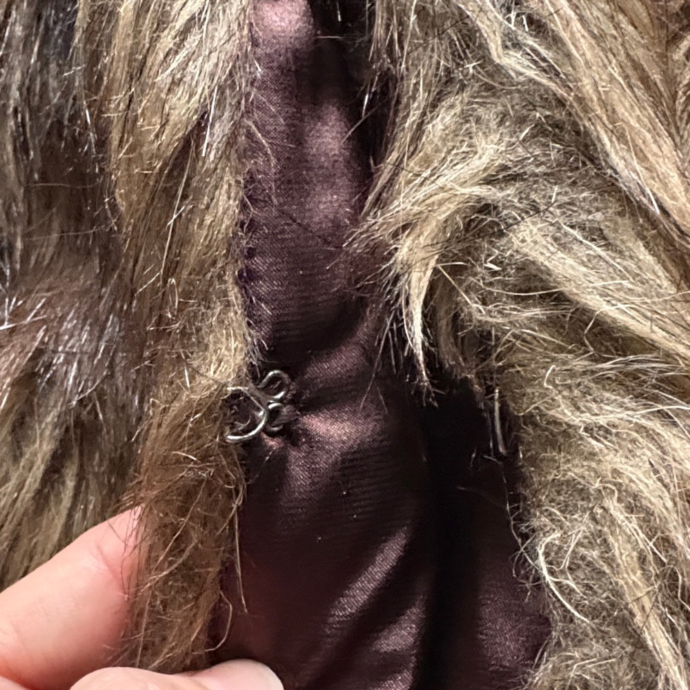 Faux Fur Vest in Brown - Picture 3 of 6